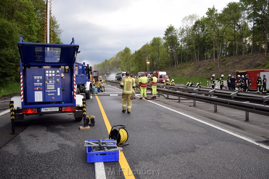 VU Gefahrgut LKW umgestuerzt A 4 Rich Koeln Hoehe AS Gummersbach P110.JPG - Miklos Laubert